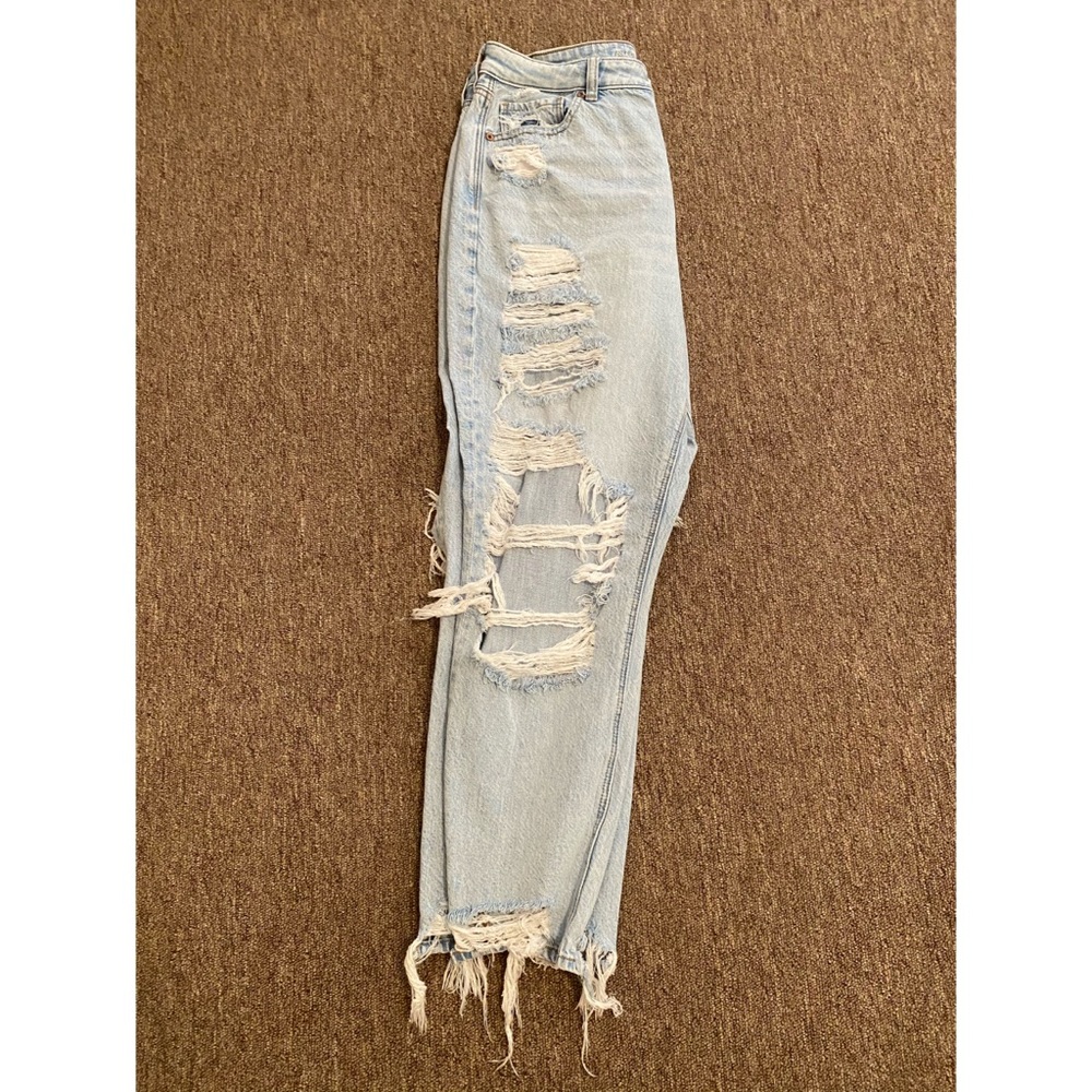 💫High Waist Destroyed Mom Jeans💫